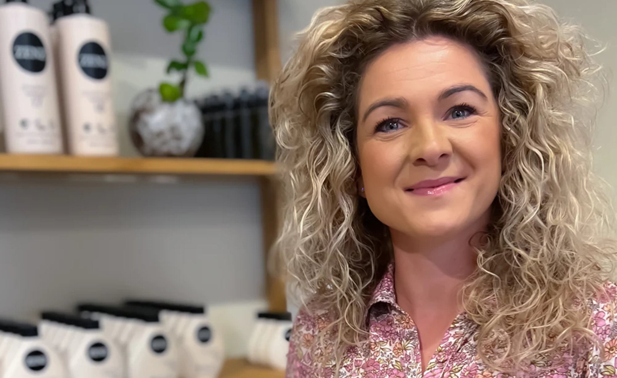 Mød vores eksperter: krølleekspert Camilla Gamst-Halle (del 3) - ZENZ Organic Products (DK)